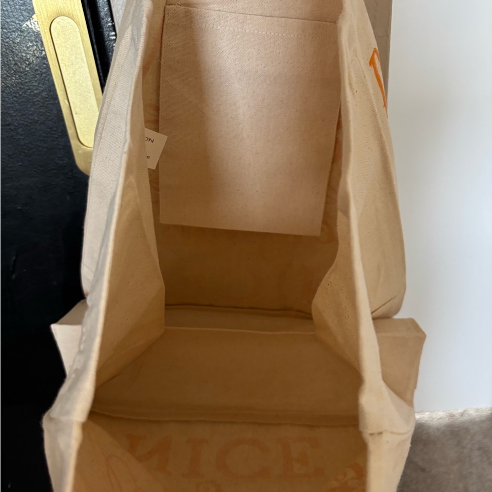 (Boutique) Pumpkin Spice and Everything Nice Tote Bag - Picture 4 of 4